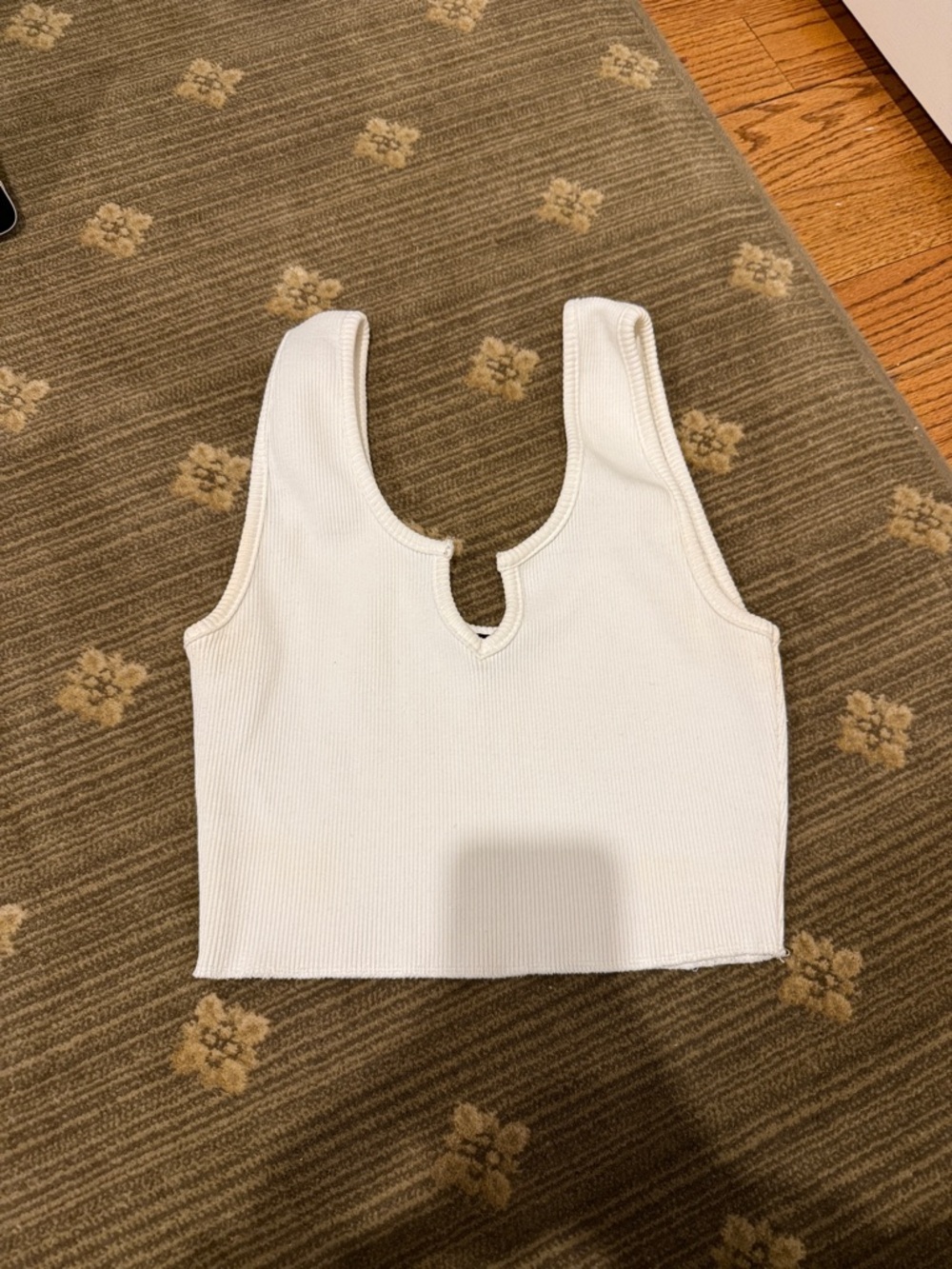 White Ribbed Notch-Front Crop Tank Top - Women